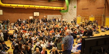 Hele skolen samlet - Skjoldhøjskolen